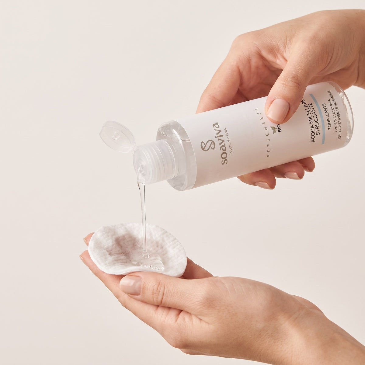 Soaviva Freschezza Acqua Micellare Struccante Tonificante 200 ml — applicazione